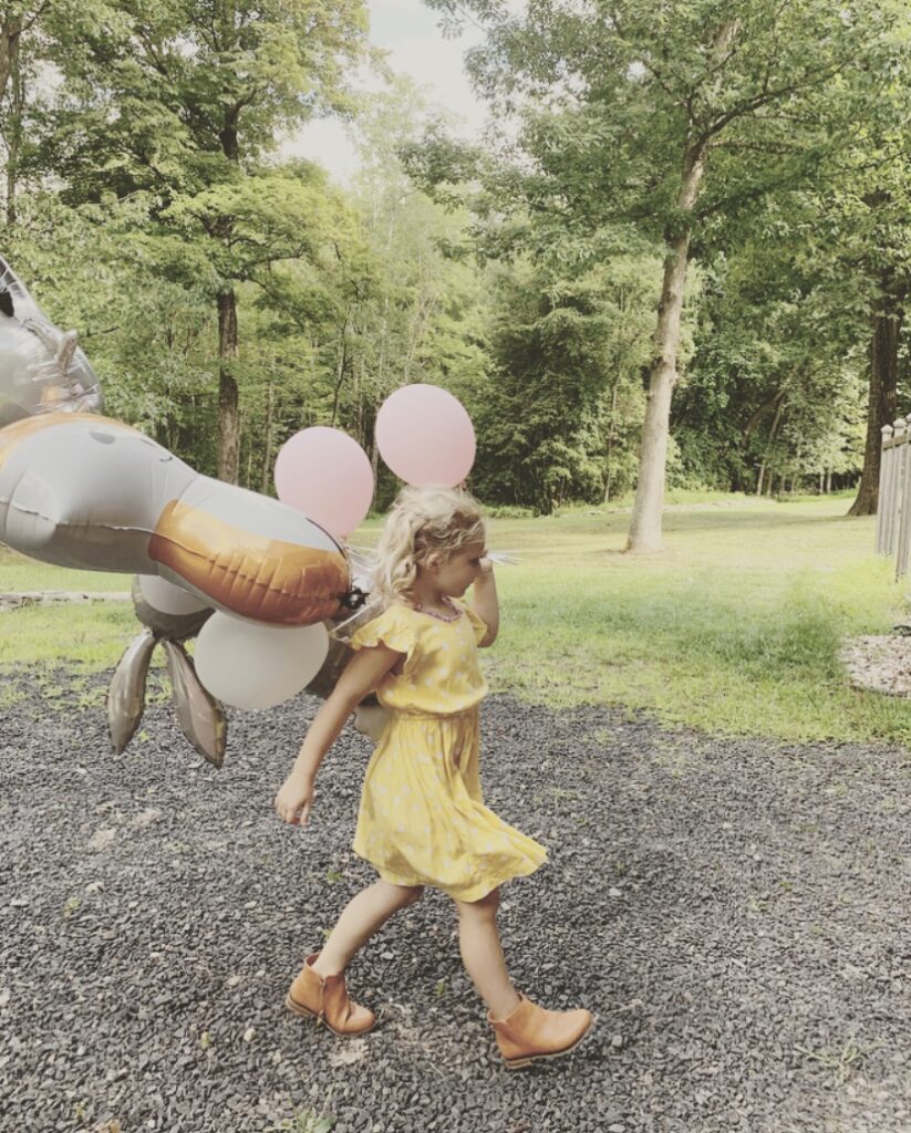 Woodland-animal-forest-party-balloon-birthday-girl-walking