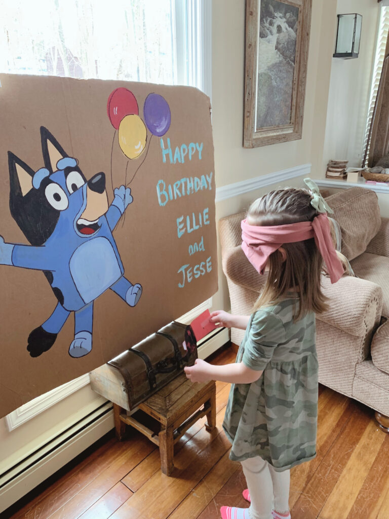 Pin the tail on Bluey game